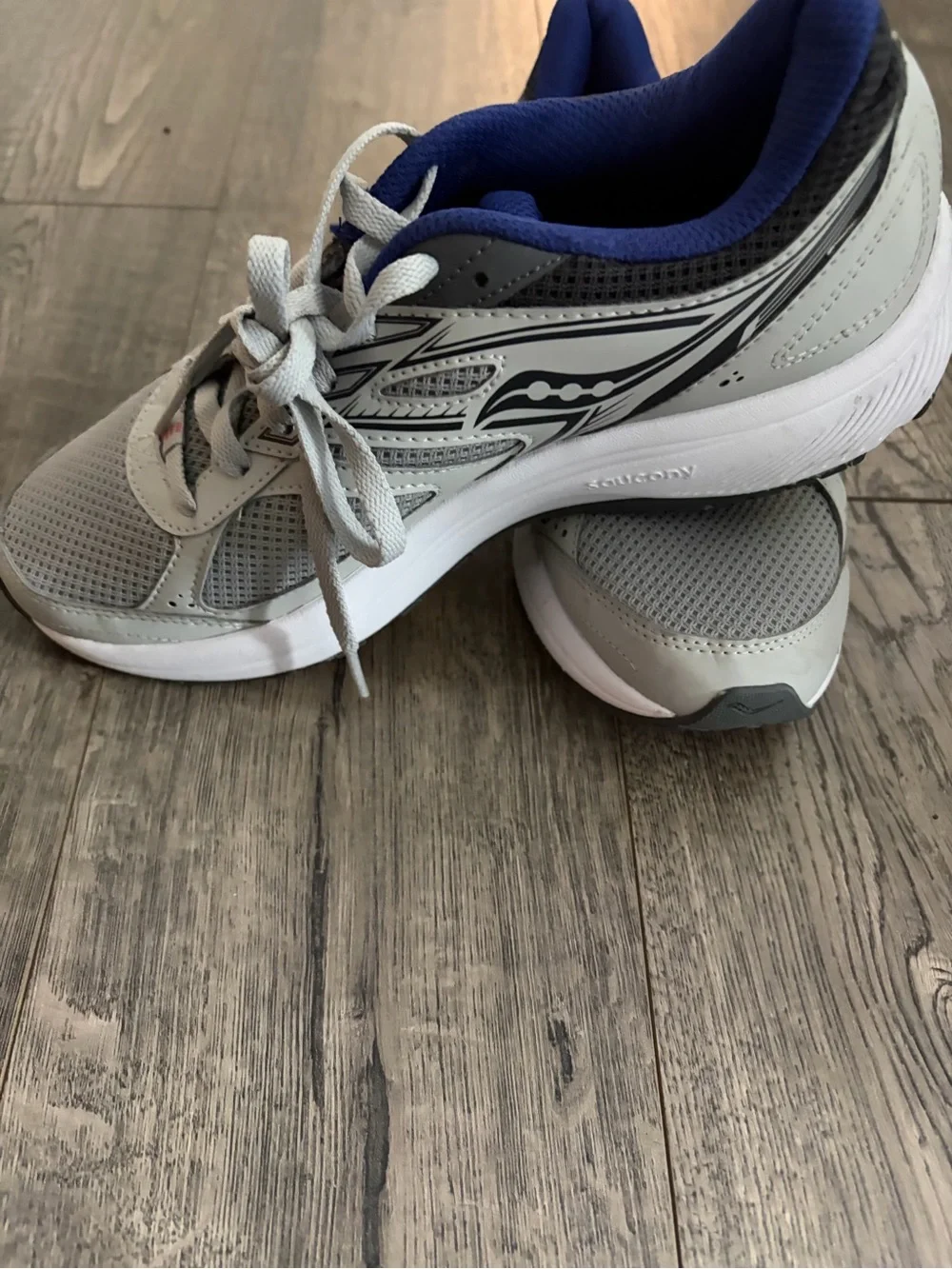 Saucony Cohesion Gray &  Purple Womens Athletic Running Sneakers